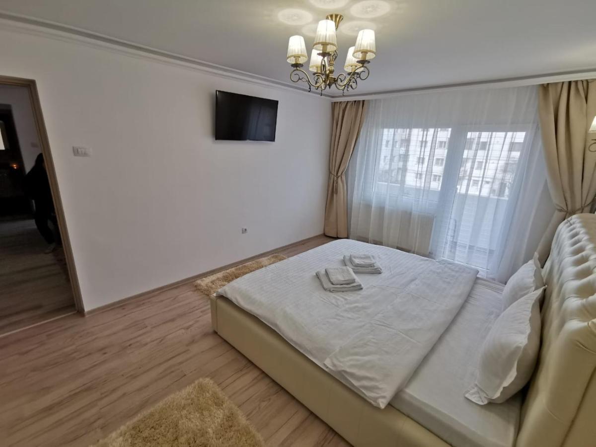 Apartament Gold Luxury Apartment Tirgu Ocna Ngoại thất bức ảnh